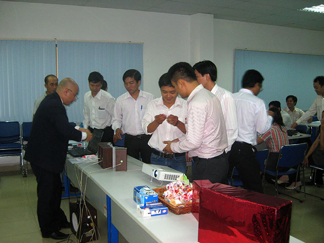 Kỹ năng quản lý đội ngũ kinh doanh hiệu quả - Sunjin Đồng Nai (27-08-2012)
